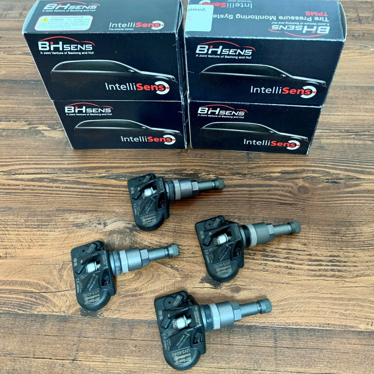 Huf TPMS Tire Pressure Pre Programmed Sensors Gun Metal Stems Set For