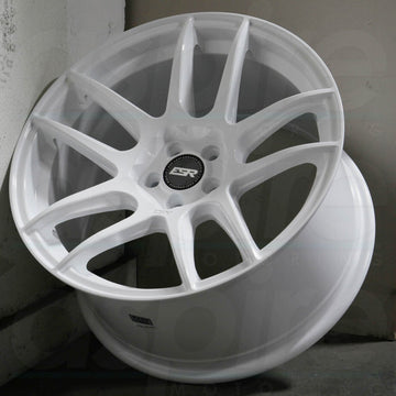 18x9.5 White Wheels ESR CS8 5x114.3 22 (Set of 4) 72.56