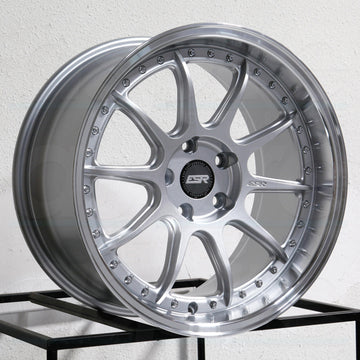 ESR CS12 19x9.5 5x114.3 35 Hyper Silver Wheels(4) 72.56 19" inch Rims
