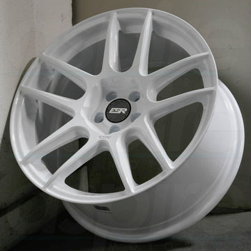 18x8.5 White Wheels ESR CS8 5x114.3 30 (Set of 4) 72.56
