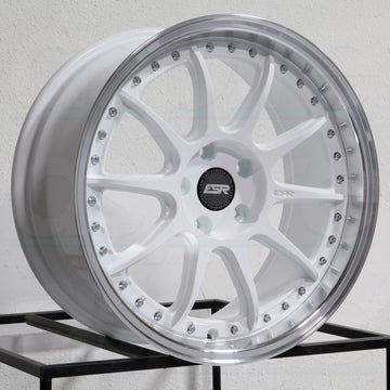 ESR CS12 19x8.5 5x114.3 30 White Wheels(4) 72.56 19" inch Rims