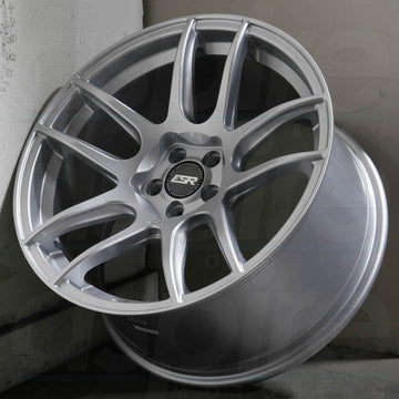 18x9.5 Hyper Silver Wheels ESR CS8 5x114.3 35 (Set of 4) 72.56