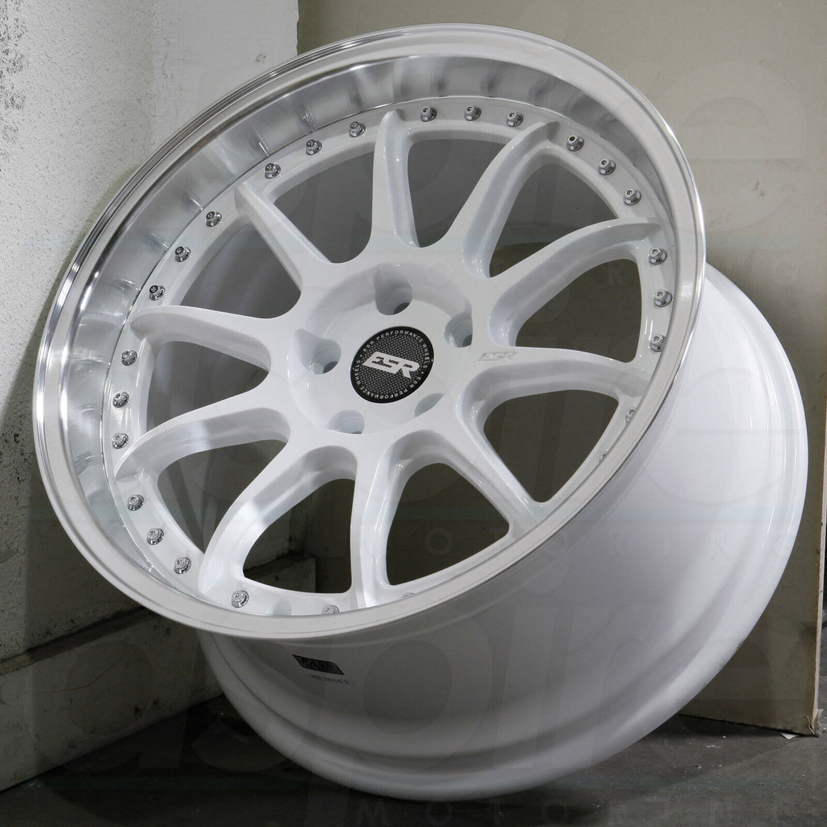 ESR CS12 18x9.5 5x114.3 35 White Wheels(4) 72.56 18