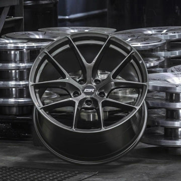 18x10.5 +22 ESR RF2 Concave Wheels 18" 5x120 Graphite Rotary Forged Rims