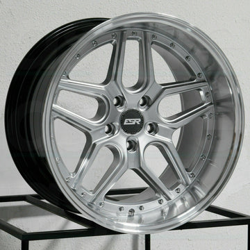 19 Inch ESR CS15 Silver With Machined Lip Wheels 19x9.5 +22 5x114.3 Rims Set 4