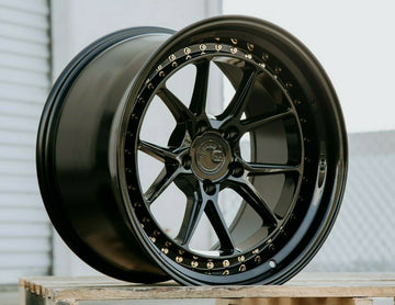 18 Inch Aodhan DS08 18x9.5 +30 / 18x10.5 +22 5x114.3 Gloss Black Wheels Set 4