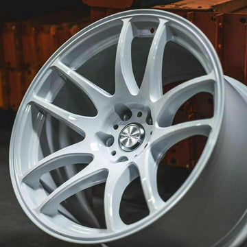 18x10.5 ESR SR08 Gloss White 18 Inch 5x100 +22 Concave Rims Set of 4